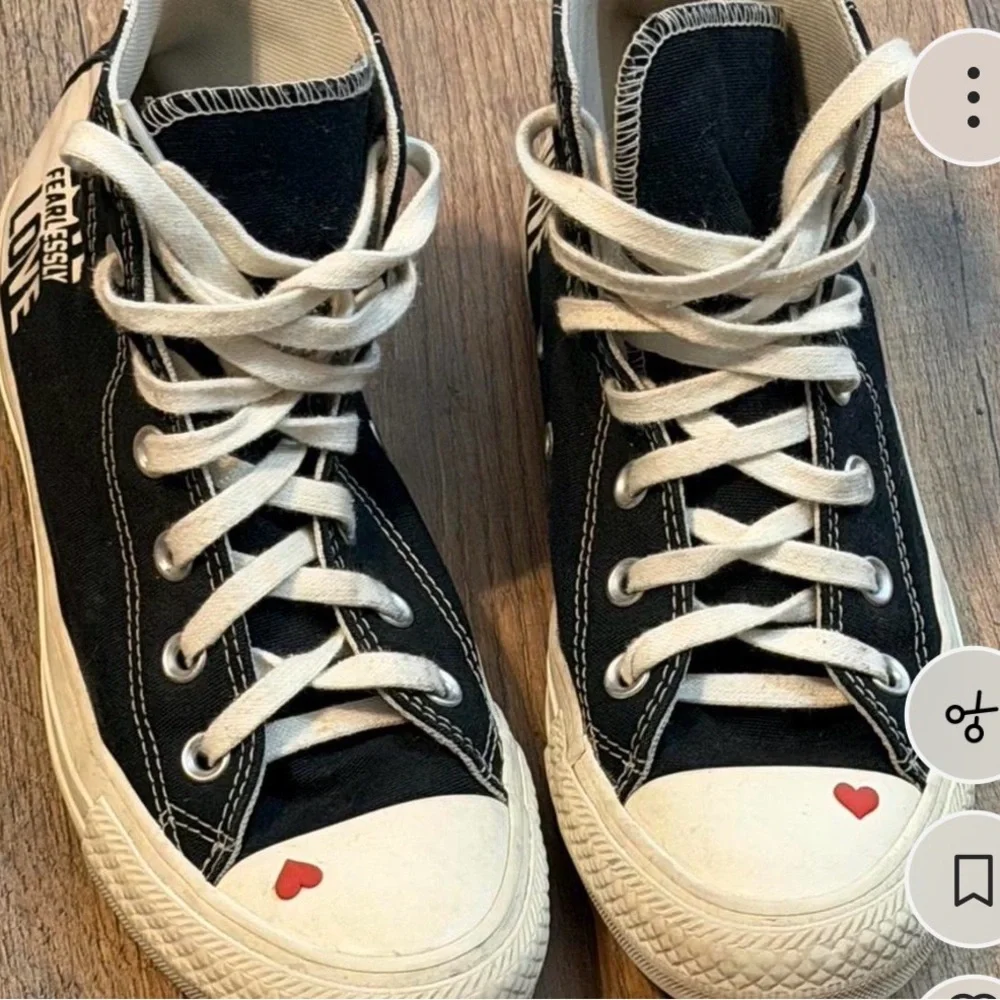 Chuck Taylor High top Converse Love Yourself first size 7 - Picture 4 of 8